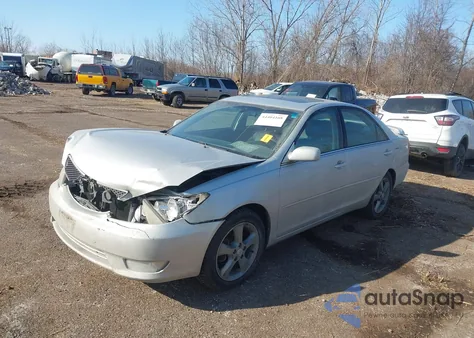 2005 Toyota Camry Se V6 z USA, uszkodzony, nr VIN 4T1BA32K75U058527